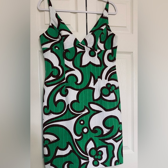 Very chic 💥🌹🔥🔥Milly of NY green geometric sheath dress - Picture 10 of 14